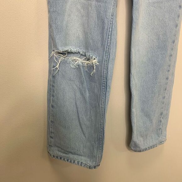 Reformation Jeans Size 24 High Rise Light Wash Mom Jeans Distressed Below Knee B - Picture 2 of 9